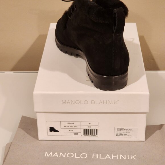 Brand New!!| Manolo Blahnik: Mircus Suede Shearling Lace-Up Booties - Picture 11 of 14